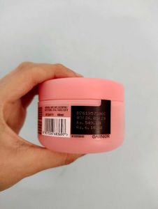 Garnier Niacinamide Fresh &amp; Plump Cream 💗