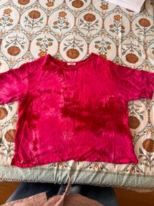 maroon pink tshirt