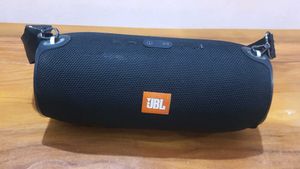 JBL Extreme Portable Bluetooth Speaker