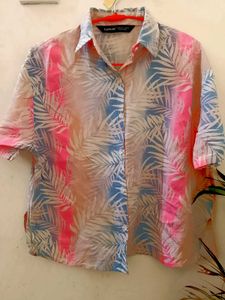 Vibrant Tropical Leaf Print Button-Up Shirt