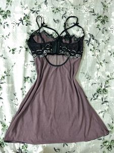 Elegant Lace Trim Chemise