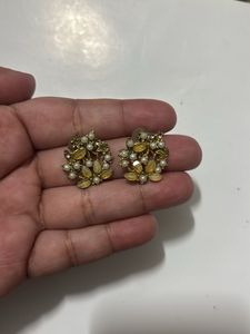 Exquisite Gold-Tone Floral Earrings