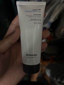 Minimalist Vitamin B5 Moisturizer