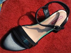 Stylish Black Sandals