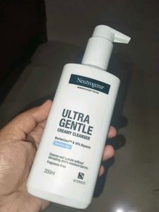 Neutrogena Ultra Gentle Creamy Cleanser
