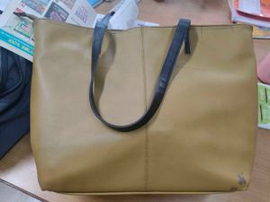 Spacious Olive Pure Leather Tote Bag
