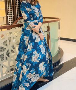 Elegant Floral Print Maxi Dress