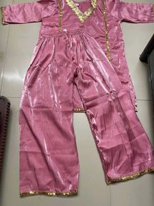 Elegant Pink Kurta with Gold Embellishments