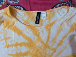 H&amp;M Tie Dye Cropped T-Shirt
