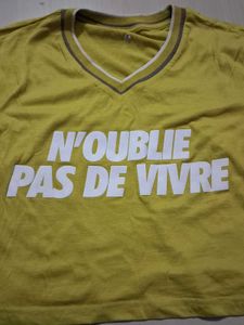 French Slogan Graphic T-Shirt crop