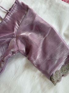 OFFER🎉Shimmering Lavender Saree with blouse