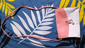 Chic Pink &amp; White Crossbody Bag +free gift🎁