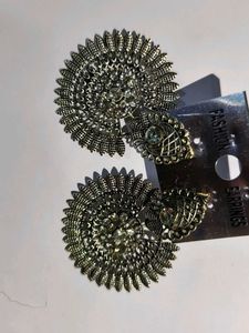 Stylish Antique Gold Earrings