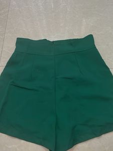 Vibrant Floral Crop Top &amp; Green Skort Set