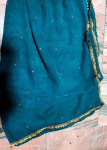 Vantage dupatta with Gold Embellishments