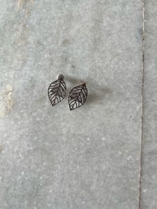 New Leaf Design Stud Earrings