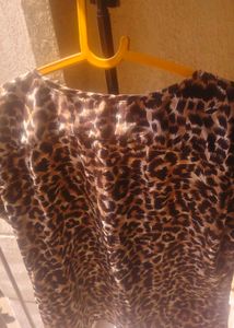 Leopard Print Short Sleeve Top