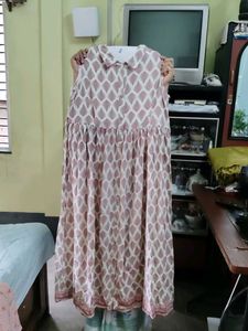 Chic Sleeveless Printed Kurta