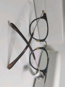 Stylish Tortoiseshell Eyeglasses Frame