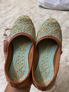 Golden Embroidered Punjabi Jutti For Girls