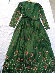 Elegant Green Embroidered Ethnic Gown
