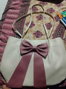 Chic Tote Bag with Bow Accent