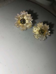 Floral Daisy Stud Earrings(golden)
