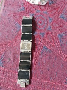 Vintage Guess Silver-Tone Watch