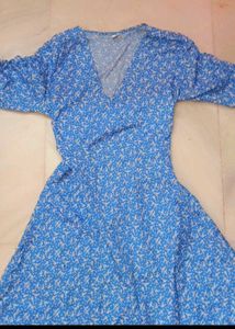 Trendy Blue Ditsy Floral Wrap Mini Dress