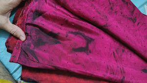 Pink & red shaded Tie-Dye Saree