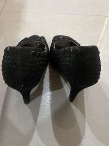 Black Peep Toes