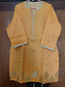 Orange kurta with gold motifs size XL