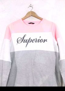 Sweatshirt with "Superior" Print