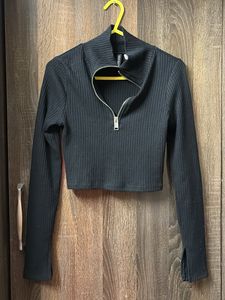 Black Ribbed Zip-Up Crop Top
