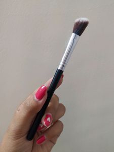 Silver Highligher and a brush