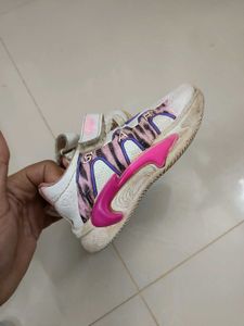 Cute White &amp; Pink Sneakers