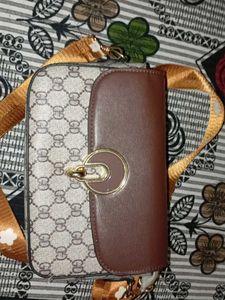Chic Crossbody Handbag
