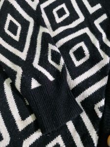 Geometric Print Button-Up Cardigan