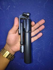 Black Selfie Stick