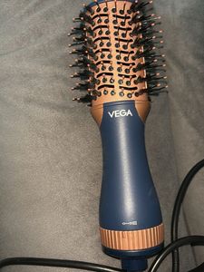 Vega Hot Air Brush for Styling