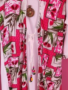 White &amp; Pink Floral Print Kurti