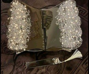 Elegant Resin Art Coasters with Pearls