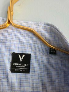 Light Blue Check Men's Shirt Van Heusen 48"