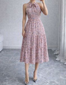 Dusty Pink Chic Floral Halter Midi Dress