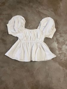 • Romantic Selkie-Style White Puff Sleeve Peplum t