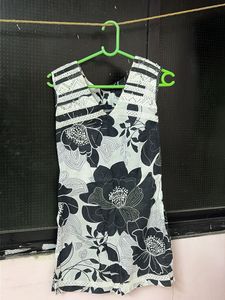 black n white short kurti
