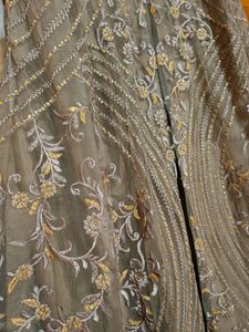 Pakistani Three Pieces Dress