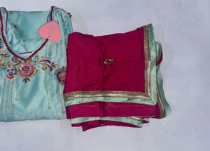 Teal &amp; Pink Embroidered Salwar Kameez