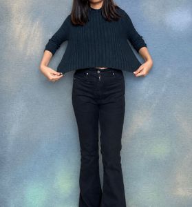Ribbed Black Top