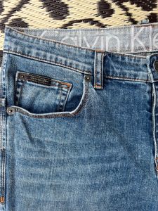 Calvin Klein Jeans  – 34 W